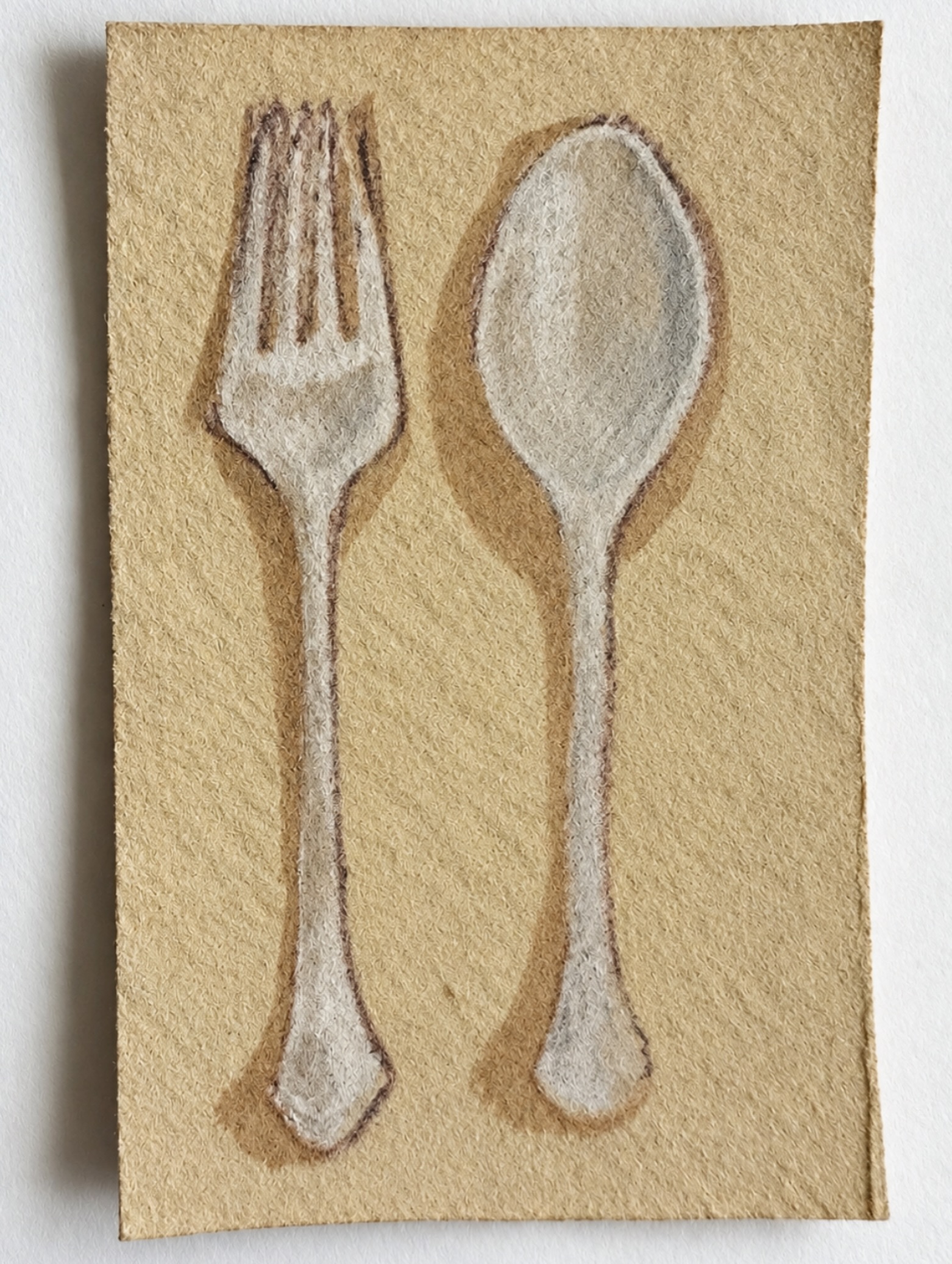 Forchetta e cucchiaio illustrati presentano spaghetti al Piennolo e pasta, patate e provola da Sciccherie, a Roma.
