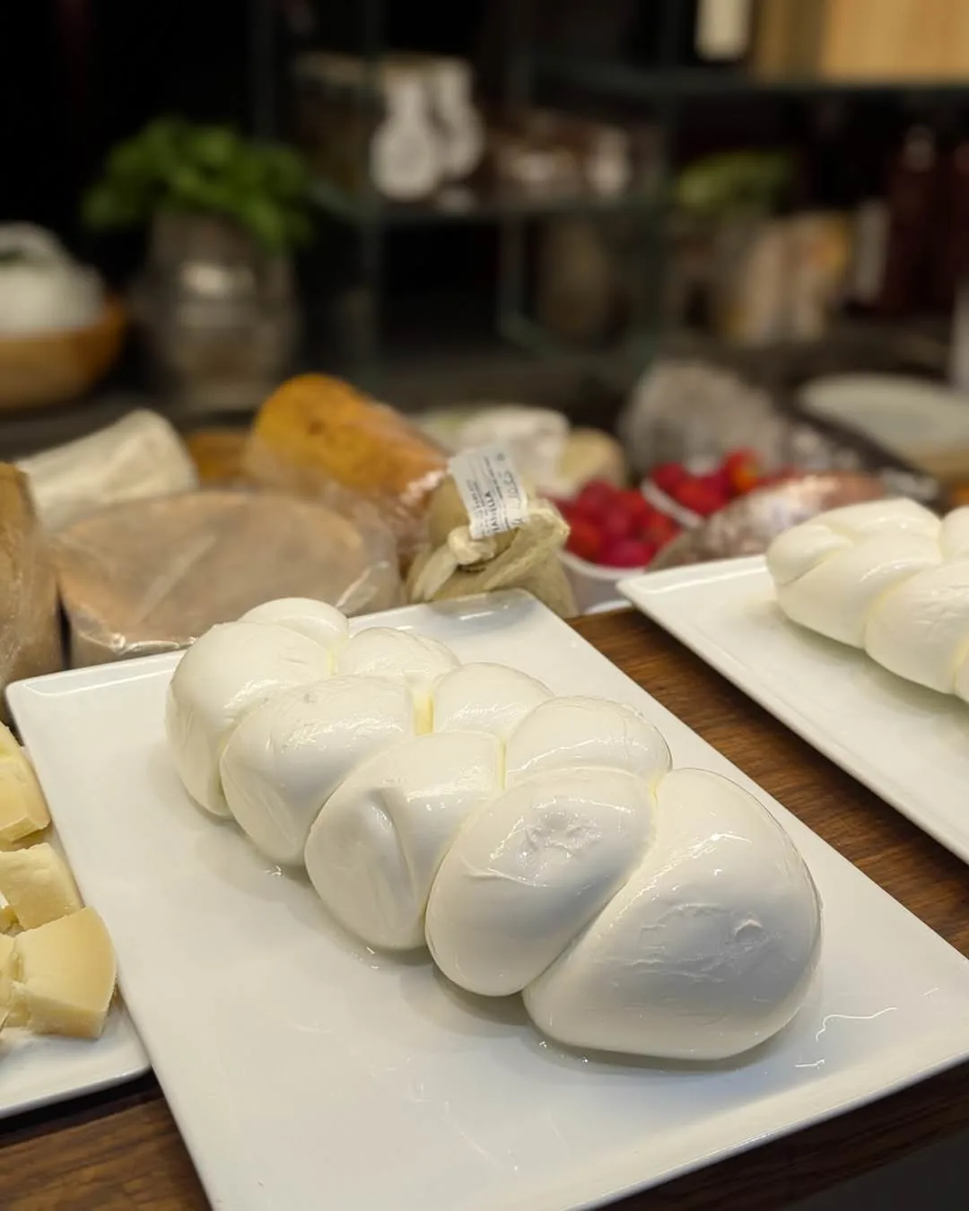 Mozzarella di bufala servita da Sciccherie Roma